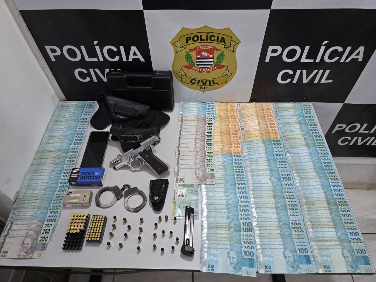 Falso policial civil é preso com armas, munições e 21 mil reais em Araraquara