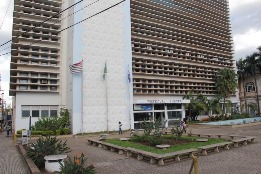 Prefeitura de Araraquara promove mudanças no primeiro escalão e troca comando de secretarias