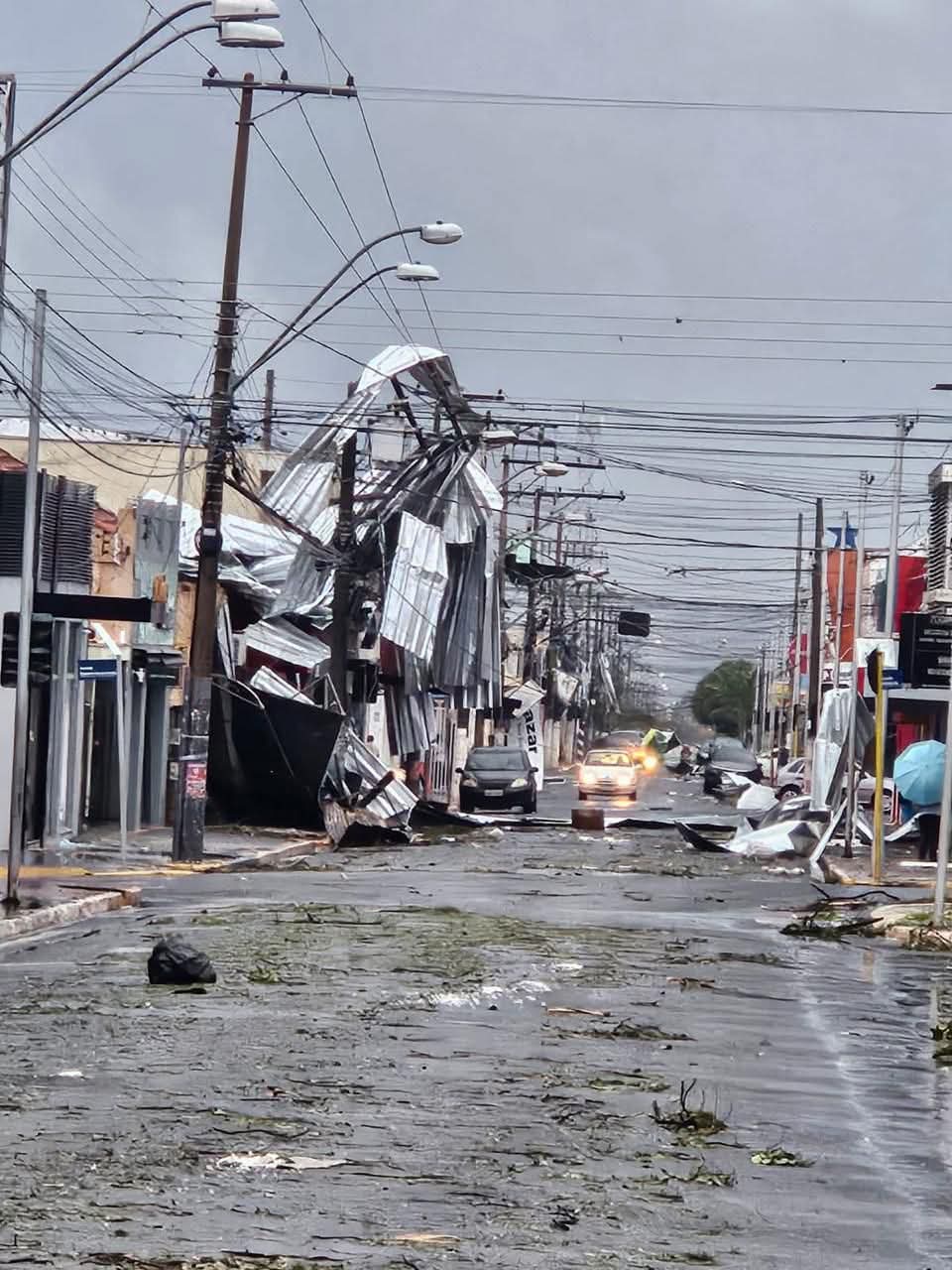 Temporal provoca destruição em Guariba, interrompe serviços essenciais e causa transtornos na região